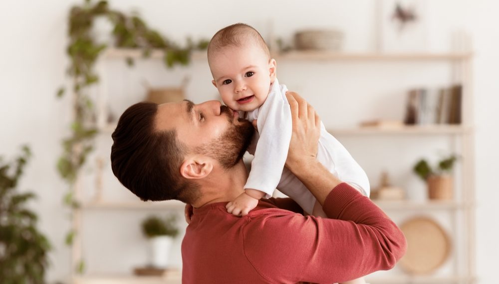 Dad's,Love.,Cute,Young,Father,Kissing,His,Little,Baby,Daughter